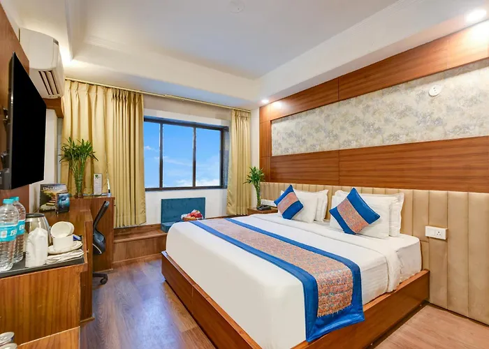 Airport Hotel Grand